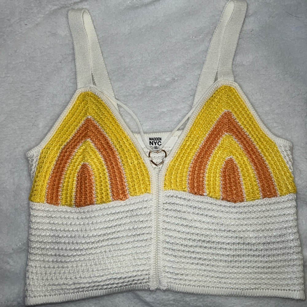 Steve Madden knitted tank top w heart decal